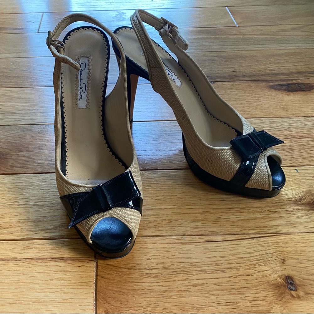 Oscar de la Renta Black and Beige Heel with Boe